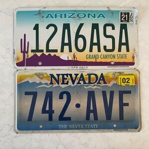 ARIZONA & NEVADA USA LICENSE PLATE - LOT OF 2